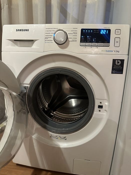 Продам рабочий Холодильник Samsung