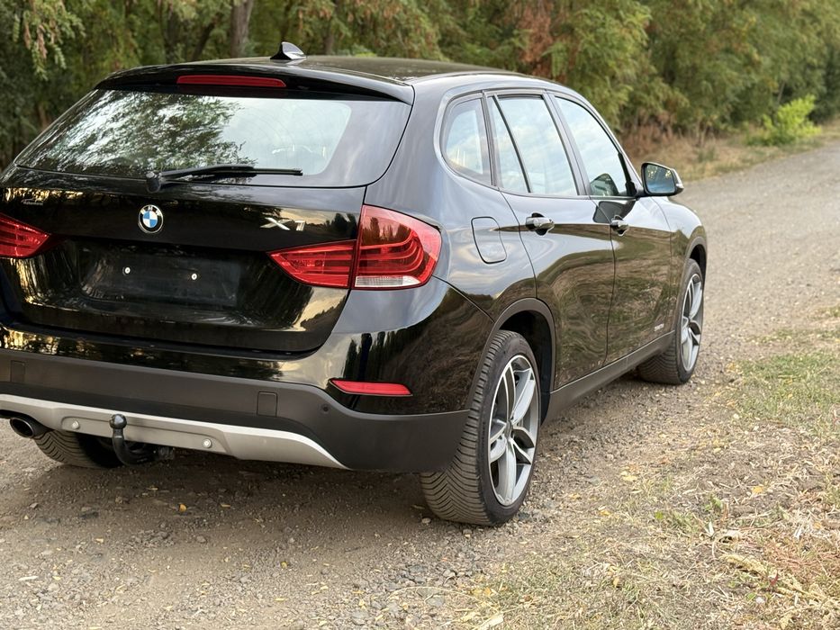 BMW x1   An 2015 revizie la zi pret 6699euro fix