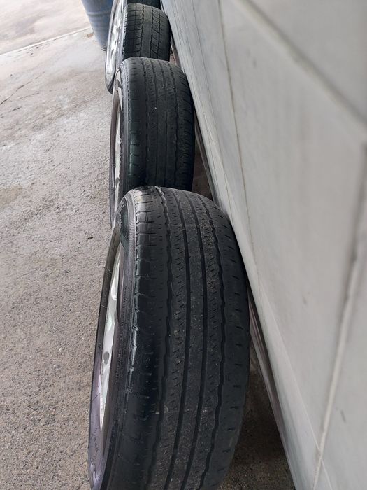 Продам диски Тойота с шинами