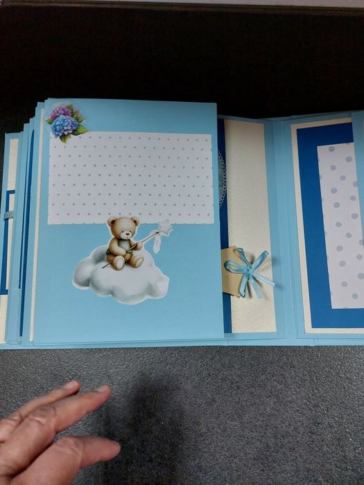 Албум и кутия за бебешки подарък