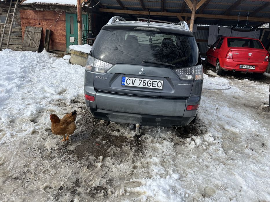 De vinzare Mitsubishi Outlander sau schimb cu tractor utb 650