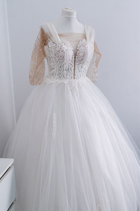 Vând Rochie de Mireasă