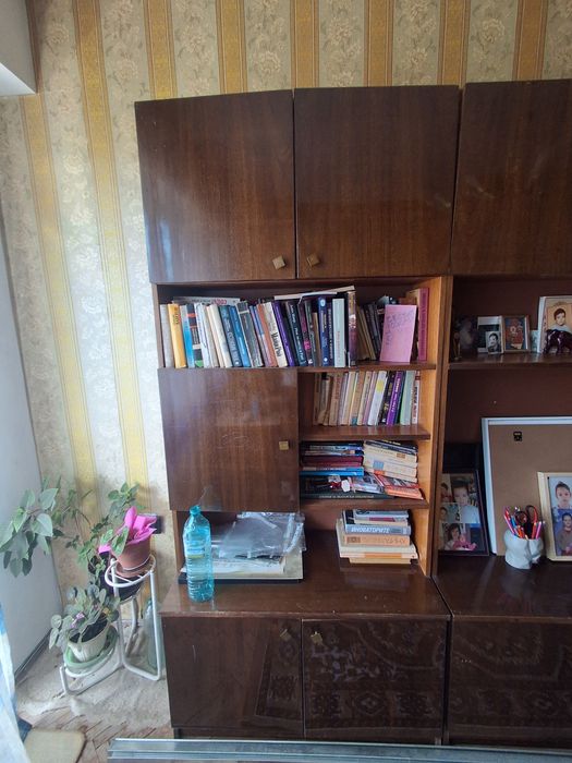 Четири старинни секции
