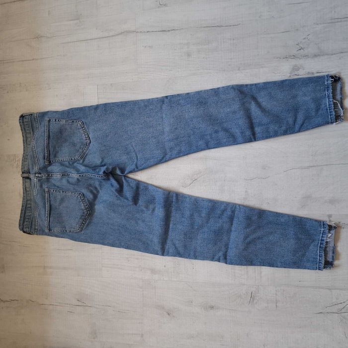 Много дамски дънки размер S