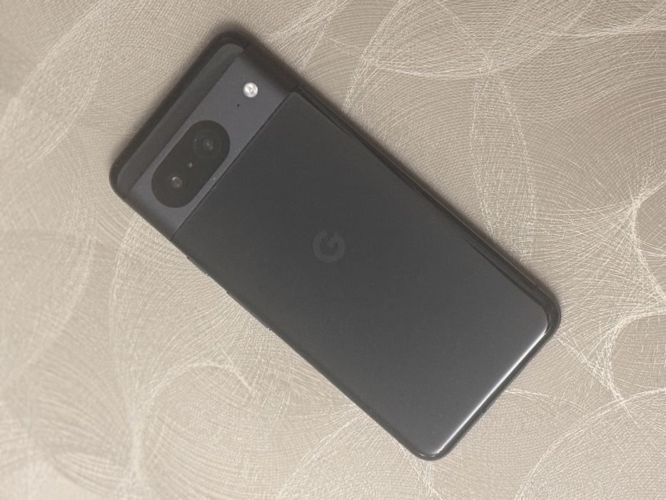 Google Pixe 8   Codat / Pentru piese