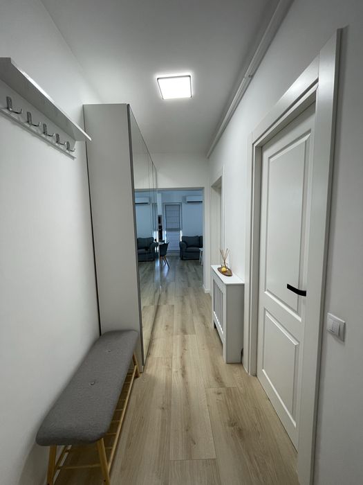 Vand apartament 3 camere, zona Daliei, bloc nou.