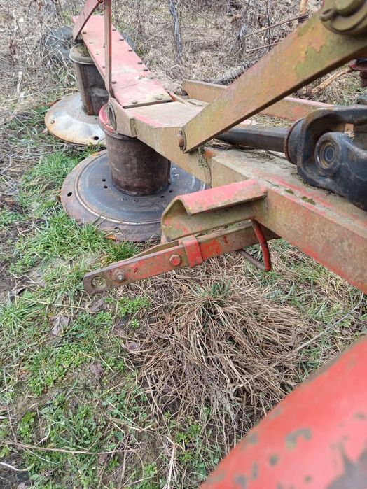 Cositoare Deutz-Fahr în stare bună de funcționare se oferă și proba