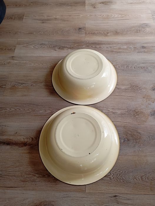 Тазы эмалированные