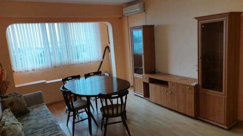 Дава се под наем Двустаен апартамент в Бургас, Зорница - 70 кв.м за 306 € - Снимка #1