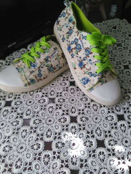 Adidași, teniși, sandale , papuci piele