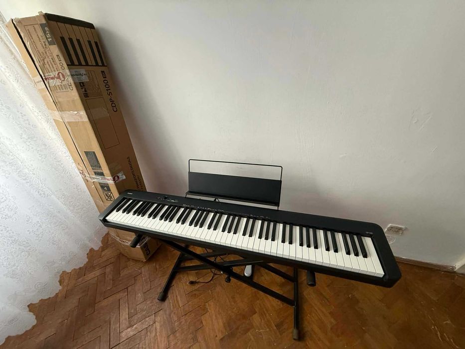 Vând pian digital Casio CDP-S100, în stare perfectă, folosit rar