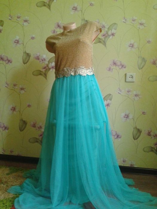 Новые вечерняя платья