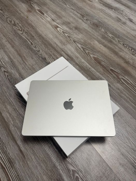 macbook air М2, 2022/256gb 16,6