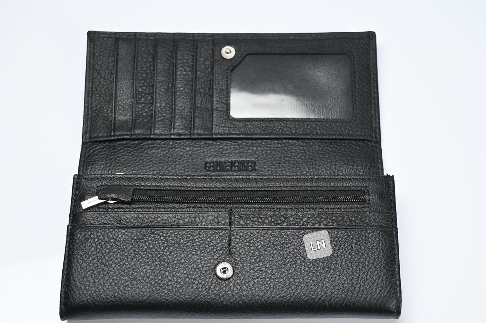 Дамско портмоне от естествена кожа