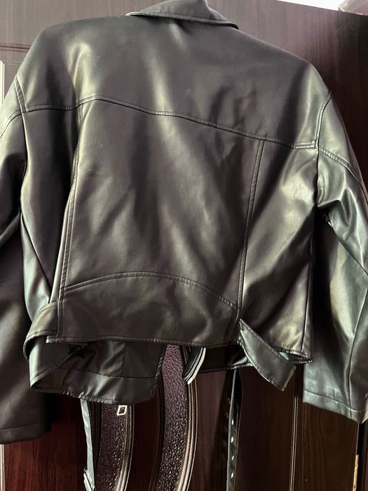 Ново Кожено яке размер хл