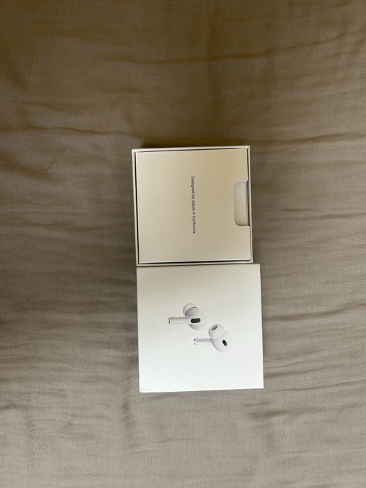 AirPods Pro 2 modelul 2022(Apple)