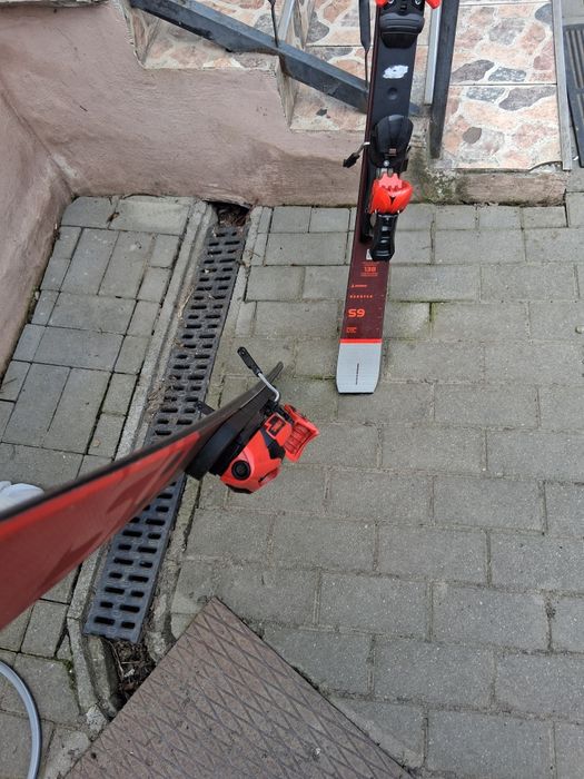 Schiuri atomic redster s9 138 cm legături x10