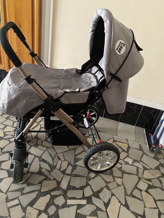 Продается Коляска с амортизатором в хорошем состоянии б/у.