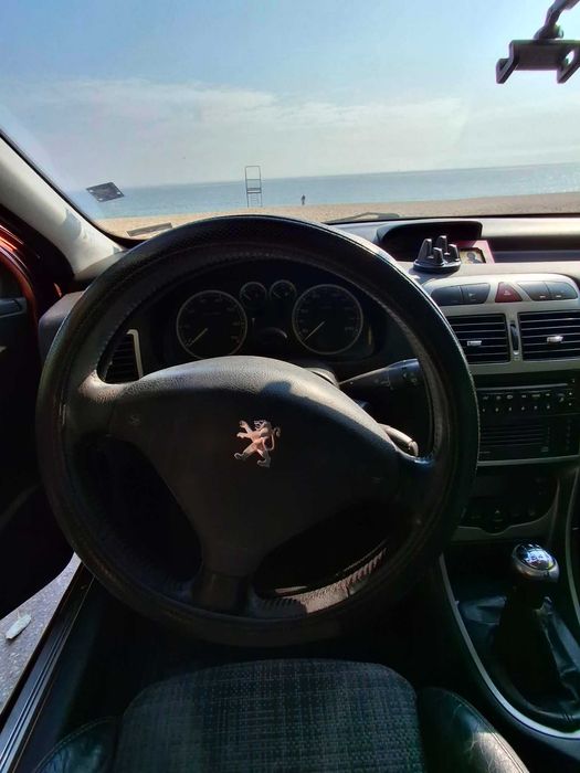 Продавам пежоь 307 на части