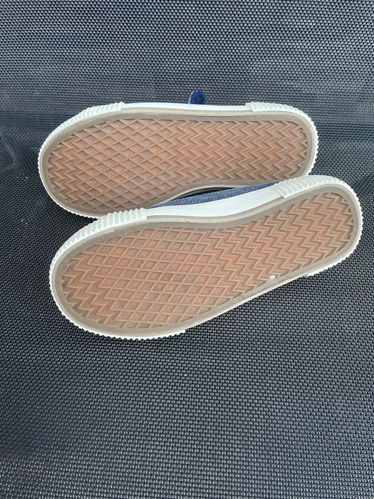 Tenesi jeans H&M,marimea 29,ca noi