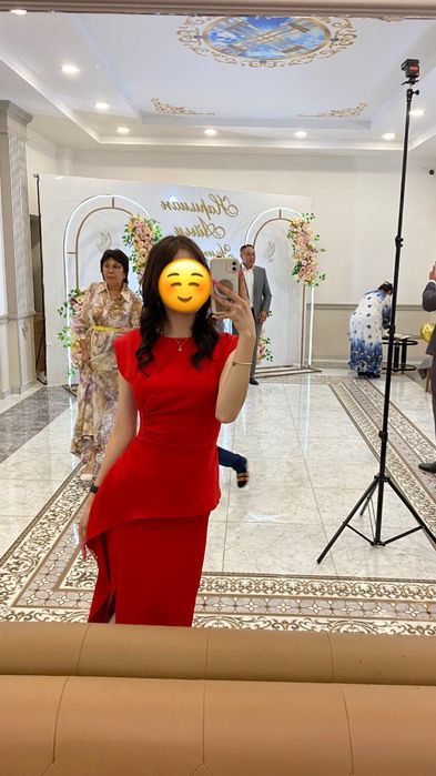 Продам платье женское