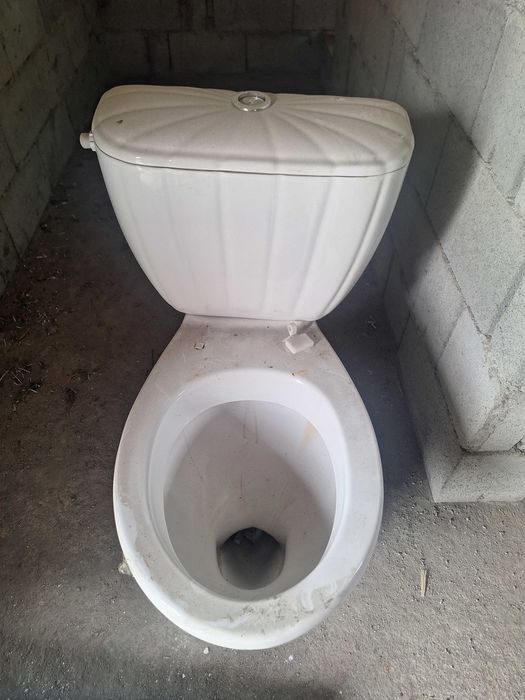 Унитаз для туалета