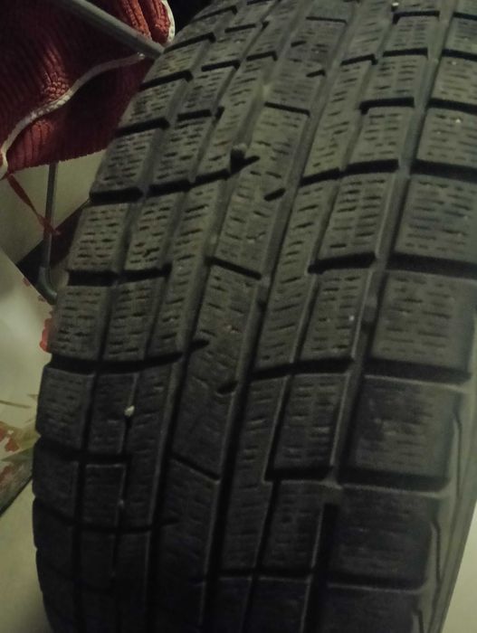 Автошинь для машина