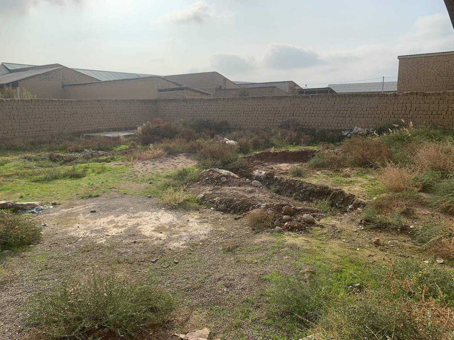 Jizzax shaxrida joylashgan yer uchastka sotiladi.