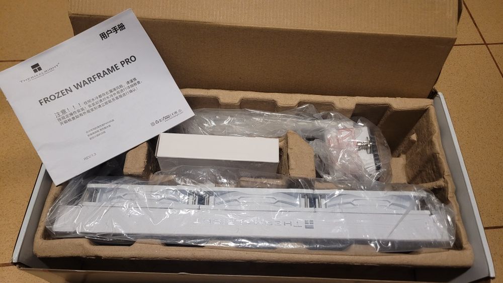 Cooler Thermalright Frozen Warframe 360 ARGB PRO