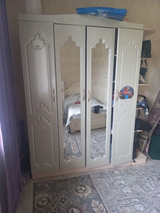 Продам шкаф срочно