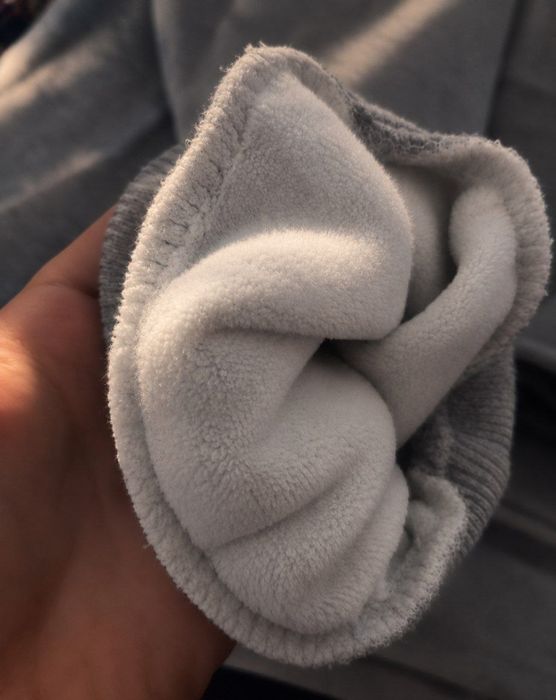 Серая кофта Nike,