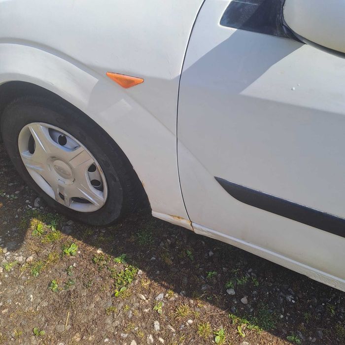 FORD Focus 2002 — imagine 5