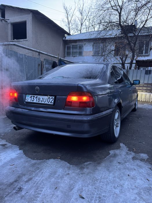 Бмв е39  1998 год