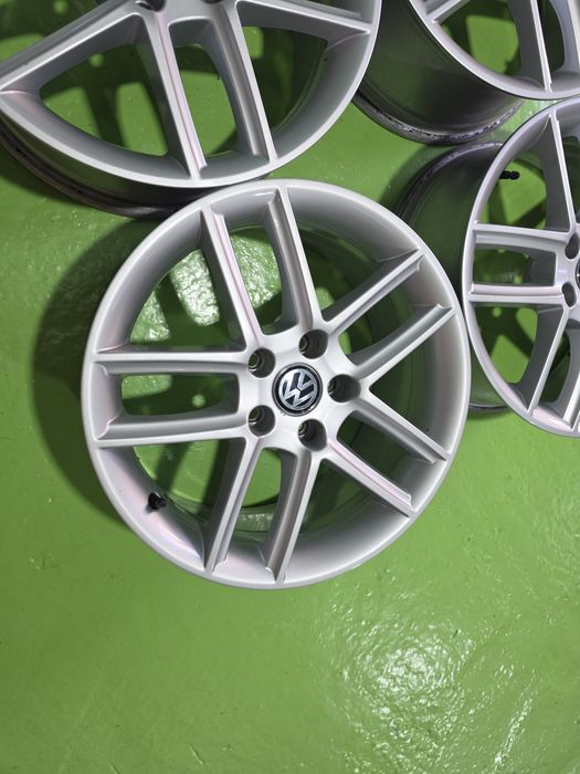 17 5x112 Vw Passat Tiguan Touran Caddy Golf Skoda audi 5х112