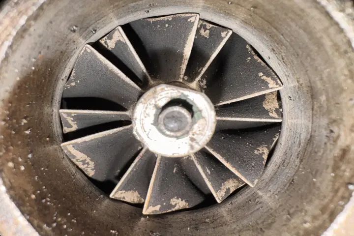 Turbosuflanta Audi A4 2001 1.8 T MT (150 hp)