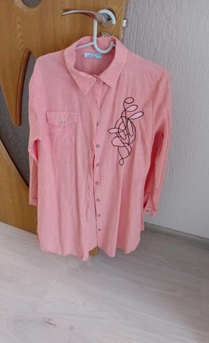 Дамска риза + ПОДАРЪК пухен елек