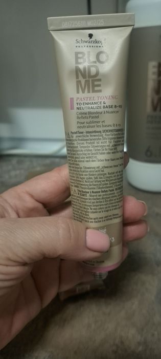 Vopsea profesionala blond me si activator culoare