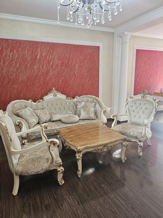Продается мягкий уголок(Турция)