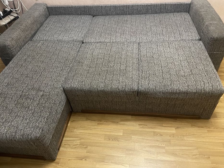 Продам большой диван (пр.Польша)