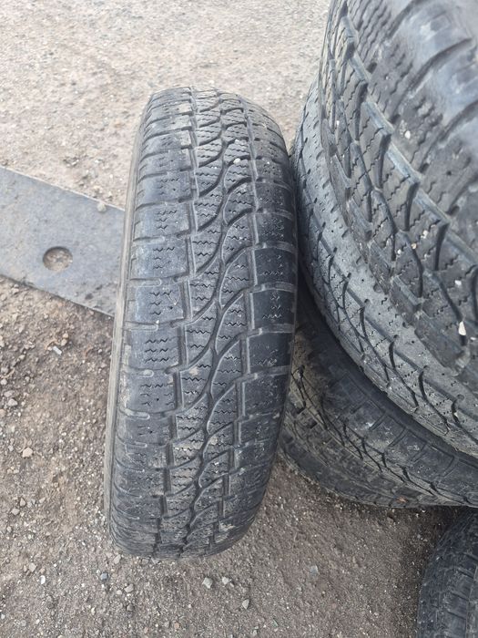 195/75 R16 C   150 lei bucata