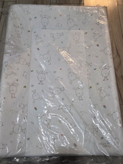 Baby nest + Cadou saltea de înfașat bebeluși