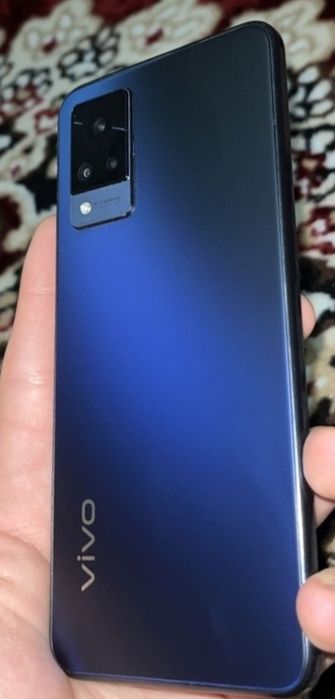 Vivo V21 ram 8+4 128 gb
