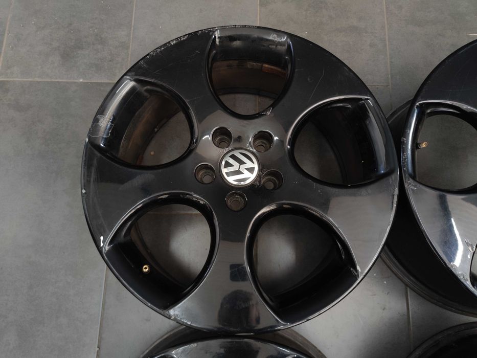 Джанти 18 - Volkswagen Golf GTI