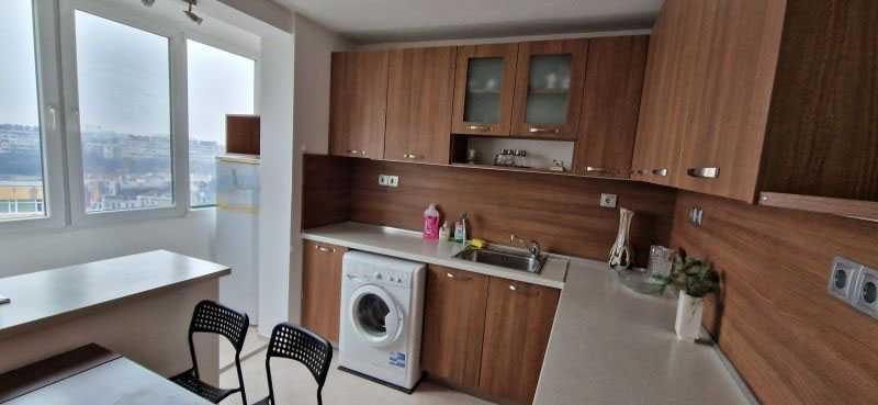 Тристаен ап. под наем в кв. Гоце Делчев