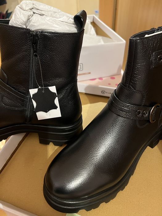 Боти дамски нови