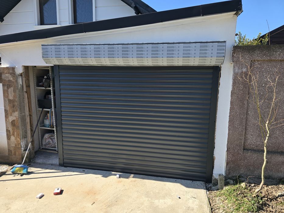 Usi garaj rulou aluminiu