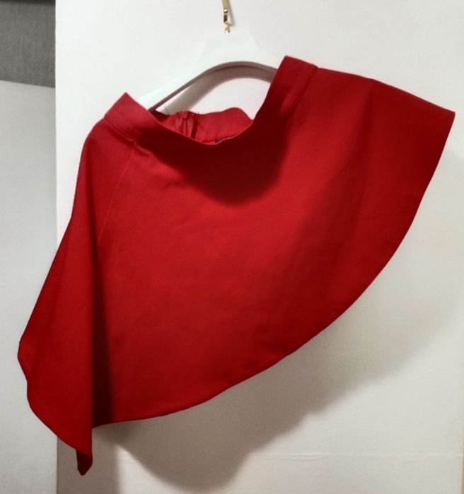 Платья продам срочно по 2500