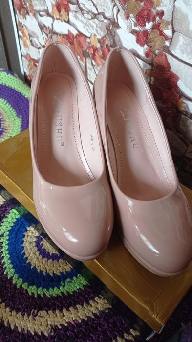 Туфли женские продам