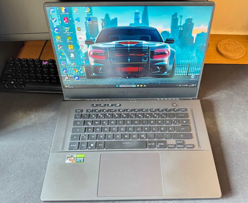 Гейминг Лаптоп ASUS ROG Zephyrus G15 Ryzen 9 5900HS, RTX 3070, 16GB RAM