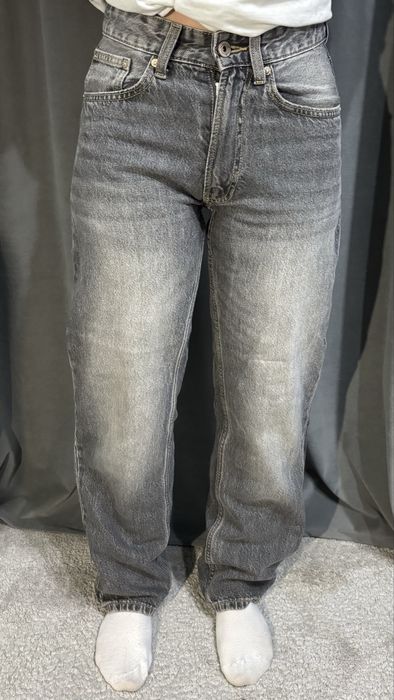 джинсы BERSHKA серые